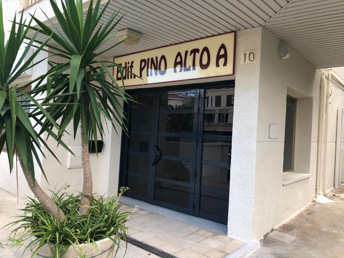 Apartamento Familiar Leomar سالو المظهر الخارجي الصورة