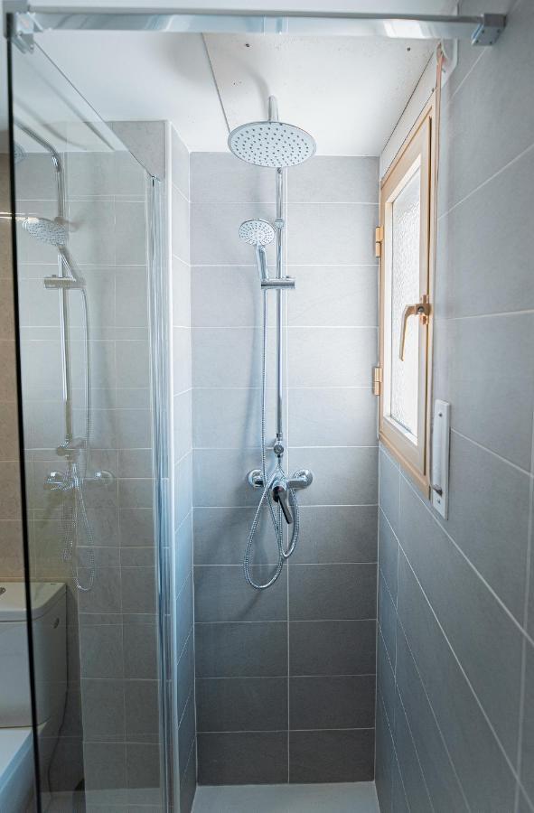 Apartamento Familiar Leomar سالو المظهر الخارجي الصورة